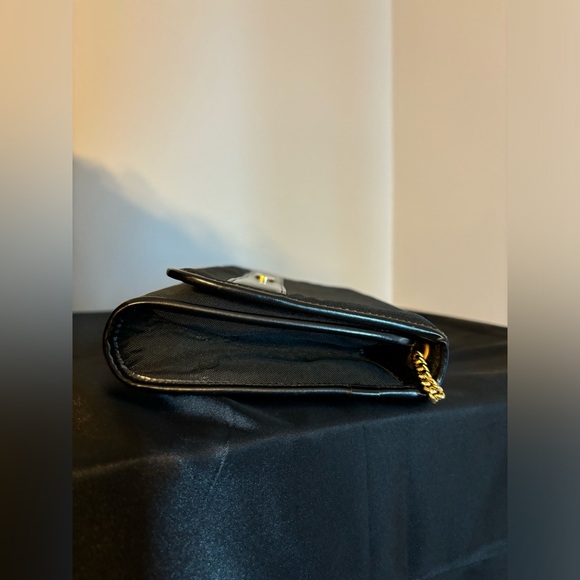 Authentic DIOR Vintage CD Black Crossbody Bag Gold Tone - Picture 8 of 14